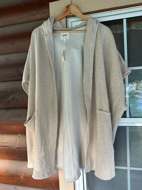 Aerie Hooded Fleece Cape